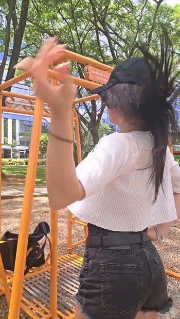 Full leaked Zumi private onlyfans photo