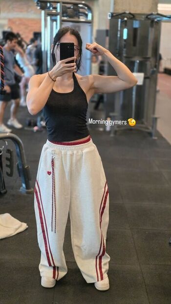 Full leaked Zumi page private onlyfans photo