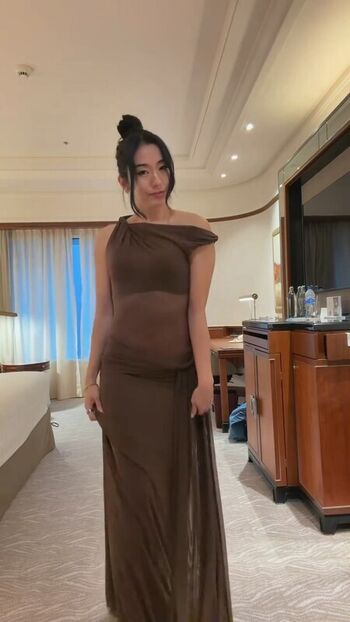 Full leaked Chunmomo/ private onlyfans photo
