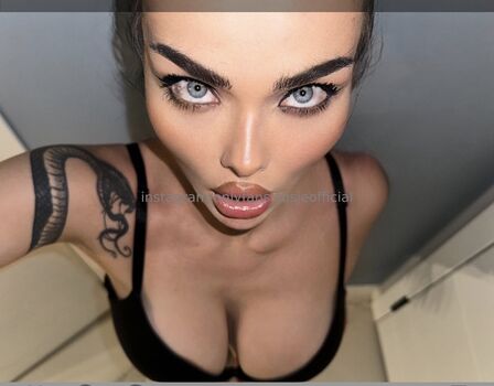 Full leaked Zusjeofficial  page private onlyfans photo