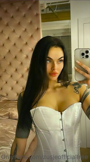 Full leaked Zusjeofficial private onlyfans photo
