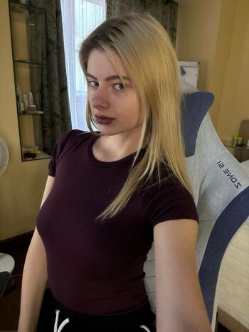 Full leaked Zvezdokina private onlyfans photo