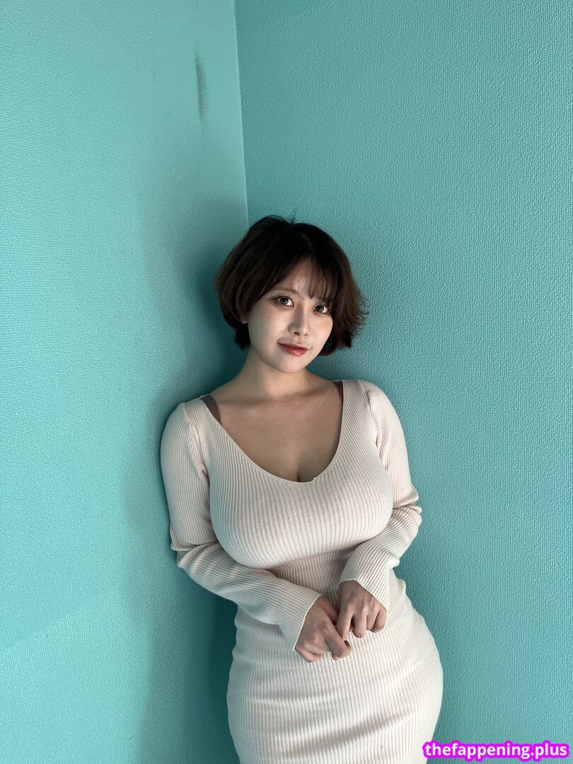 ZziZzi / zizzi_j / zzi_zzi._ / 찌찌 Nahá OnlyFans fotografie #320